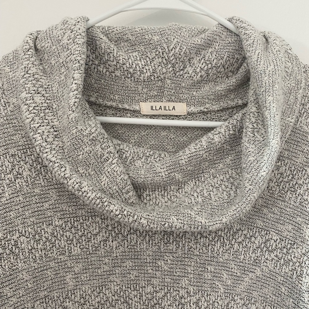 Blouse - Picture 2 of 2